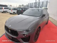 Usado Maserati Levante 350 CV (257 kW) 2020 Gris / plata SUV