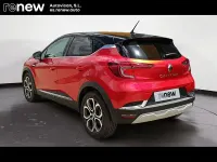 Usado Renault Captur Techno 140 CV (102 kW) 2022 Rojo SUV
