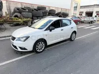 Usado Seat Ibiza Reference 90 CV (66 kW) 2014 Blanco Berlina
