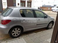 Usado Peugeot 307 90 CV (66 kW) 2002 Gris / plata Berlina