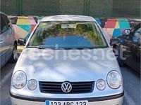 Usado VW Polo Trendline 64 CV (47 kW) 2004 Gris / plata Utilitario