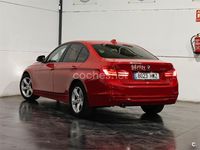Usado BMW 318 143 CV (105 kW) 2014 Rojo Berlina