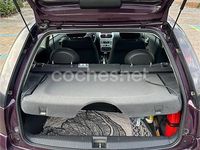 Usado Opel Corsa 80 CV (58 kW) 2005 Granate Berlina