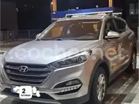 Usado Hyundai Tucson 115 CV (84 kW) 2016 Gris / plata SUV
