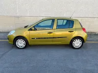 Usado Renault Clio II Dynamique 85 CV (62 kW) 2006 Amarillo Berlina