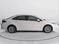 Usado Toyota Corolla Style 122 CV (89 kW) 2022 Blanco Berlina