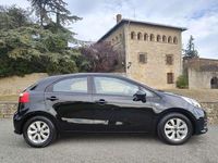 Usado Kia Rio 84 CV (61 kW) 2017 Negro Utilitario