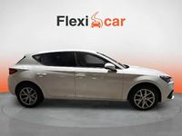 Usado Seat Leon Style 110 CV (80 kW) 2021 Blanco Berlina