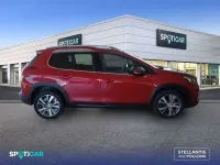 Usado Peugeot 2008 Allure 100 CV (73 kW) 2019 Rojo SUV