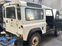 Usado Land Rover Defender 112 CV (82 kW) 1991 Blanco SUV