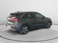 Usado Kia Niro 141 CV (103 kW) 2020 Gris SUV