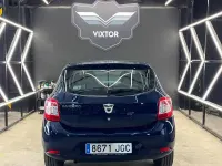 Usado Dacia Sandero Base 75 CV (55 kW) 2015 Azul Berlina