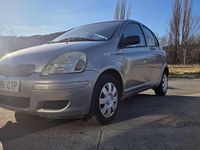 Usado Toyota Yaris Luna 75 CV (55 kW) 2004 Marrón Utilitario