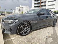 Usado BMW 330 Sport Line 252 HP (185 kW) 2019 Cinzento Sedan