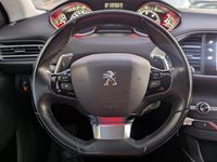 Usado Peugeot 308 SW Style 130 CV (95 kW) 2021 Gris / plata Familiar