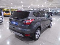 Usado Ford Kuga Trend 150 CV (110 kW) 2019 Gris SUV