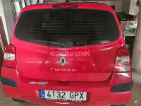 Usado Renault Twingo Dynamique 75 CV (55 kW) 2009 Rojo Utilitario