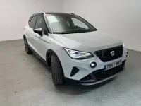 Usado Seat Arona Style 150 CV (110 kW) 2025 Blanco SUV
