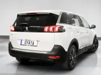 Usado Peugeot 5008 Allure 130 CV (95 kW) 2021 Blanco SUV