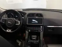 Usado Jaguar F-Pace R-Sport 179 CV (131 kW) 2020 Gris SUV
