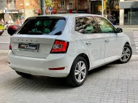 Usado Skoda Fabia Ambition 95 CV (69 kW) 2021 Blanco Utilitario
