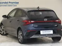 Usado Hyundai i20 100 CV (73 kW) 2025 Gris/plata Utilitario