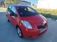 Usado Toyota Yaris Live 90 CV (66 kW) 2009 Rojo Utilitario