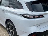Usado Peugeot 308 Allure 136 CV (100 kW) 2024 Blanco okenite Familiar