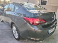 Usado Opel Astra Excellence 140 CV (102 kW) 2015 Gris Utilitario