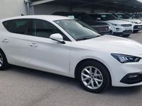 Begagnad Seat Leon Style 150 HK (110 kW) 2020 Vit Halvkombi