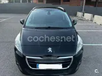 Usado Peugeot 5008 Access 120 CV (88 kW) 2016 Negro Monovolumen