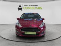 Usado Ford Fiesta Trend 101 CV (74 kW) 2013 Burdeos Utilitario