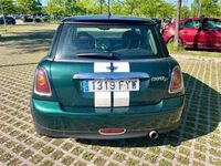 Usado Mini Cooper D 110 CV (80 kW) 2007 Verde Utilitario