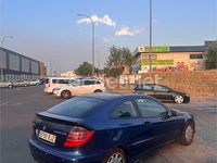 Usado Mercedes C200 163 CV (119 kW) 2001 Azul Berlina