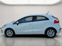 Usado Kia Rio 84 CV (61 kW) 2016 Blanco Utilitario