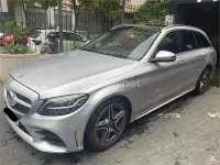 Usado Mercedes C220 194 CV (142 kW) 2020 Gris / plata Familiar