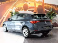 Używany Seat Leon Style 110 KM (80 kW) 2024 Szary Hatchback