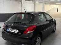Usado Peugeot 207 Active 95 CV (69 kW) 2011 Negro Berlina