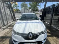 Usado Renault Mégane III Life 90 CV (66 kW) 2016 Blanco Berlina