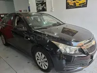 Usado Chevrolet Cruze LT 124 CV (91 kW) 2013 Negro Berlina