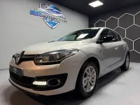 Usado Renault Mégane IV LIMITED 110 CV (80 kW) 2016 Gris / plata Berlina