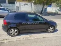 Usado VW Golf V Sportline 105 CV (77 kW) 2007 Negro Berlina