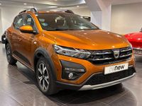 Usado Dacia Sandero Comfort 101 CV (74 kW) 2022 Naranja Berlina