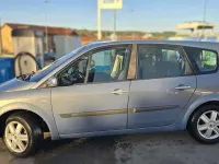 Usado Renault Scenic E-Tech Dynamique 131 CV (96 kW) 2006 Azul Monovolumen