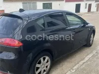 Usado Seat Leon Reference 105 CV (77 kW) 2007 Negro Utilitario
