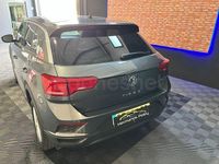 Usado VW T-Roc Advance 115 CV (84 kW) 2020 Gris / plata SUV