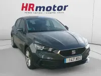 Usado Seat Leon Style 110 CV (80 kW) 2024 Azul Berlina