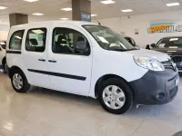 Usado Renault Kangoo LIMITED 90 CV (66 kW) 2020 Blanco Monovolumen