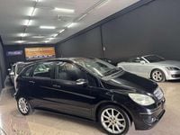 Usado Mercedes B170 116 CV (85 kW) 2007 Negro Monovolumen
