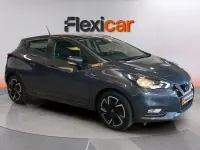 Usado Nissan Micra 92 CV (67 kW) 2022 Gris Utilitario